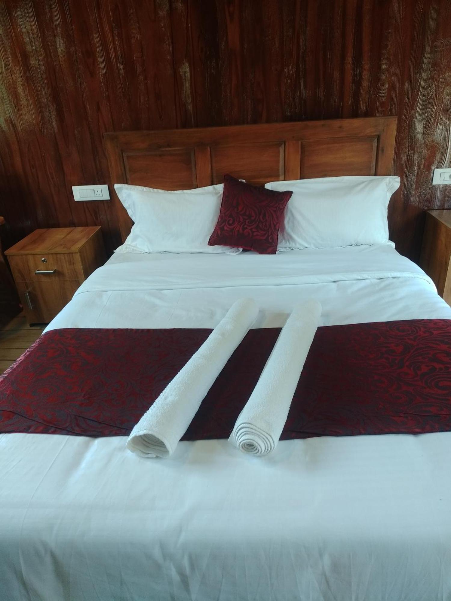 Don'S River Valley Jungle Resort Maraiyūr Exteriér fotografie